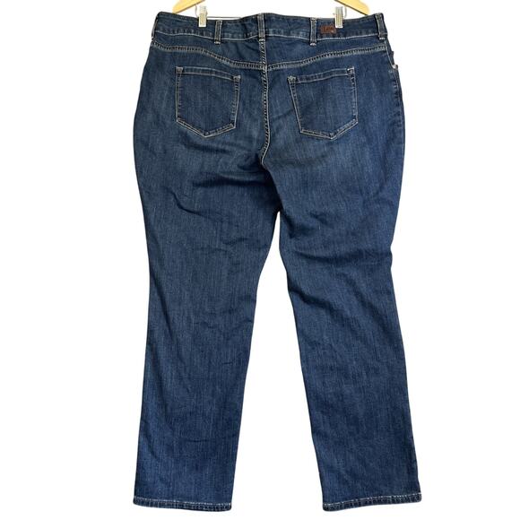 Lee Jeans Women's 22W Blue Relaxed Fit Straight Leg High Rise Stretch Denim - Picture 2 of 12